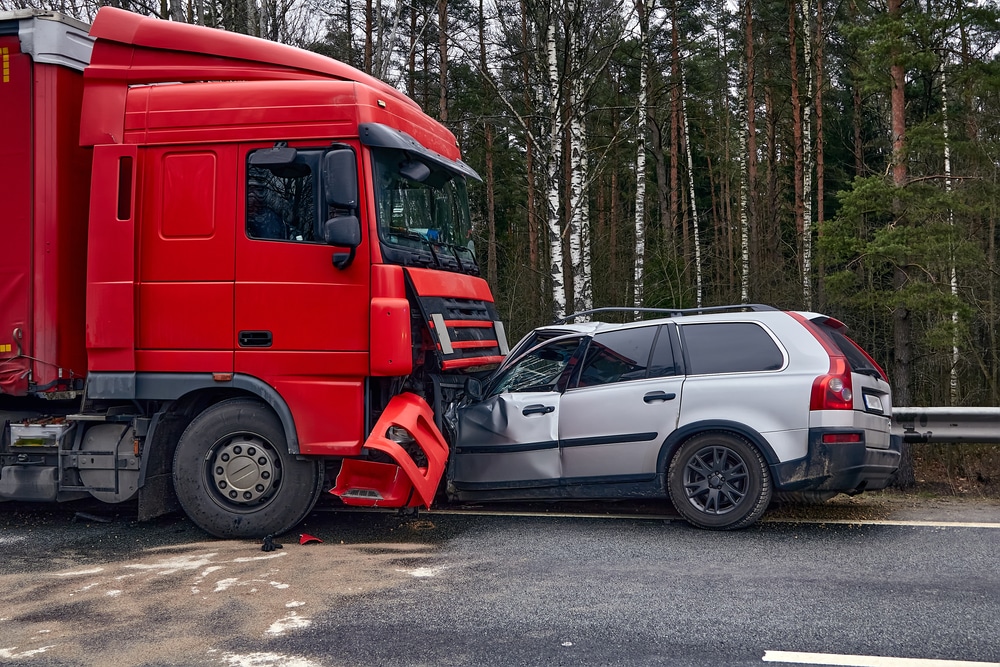 How Does a Fort Lauderdale Truck Accident Lawyer Help After an Accident