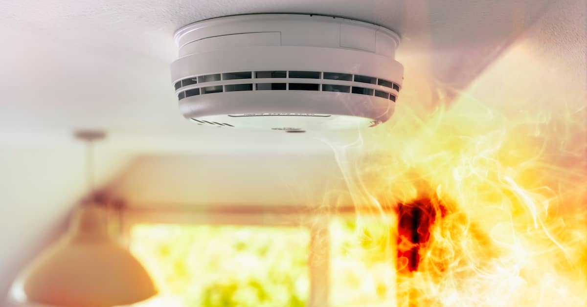 Broken smoke detector and fire. | Bernheim Kelley Injury Lawyers