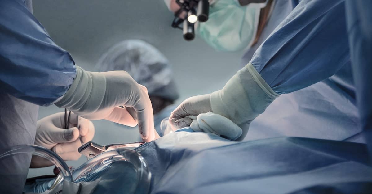 Surgeons performing heart surgery. | Bernheim Kelley Injury Lawyers